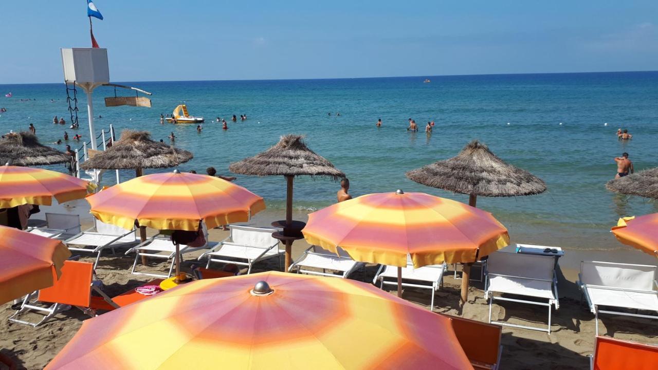 Alta Quota Relax On The Sea Bed & Breakfast ซาแลร์โน ภายนอก รูปภาพ