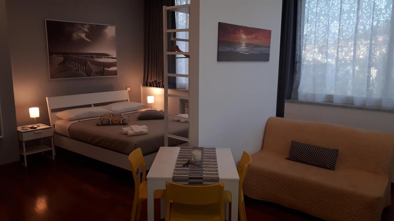 Alta Quota Relax On The Sea Bed & Breakfast ซาแลร์โน ภายนอก รูปภาพ